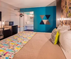 Photo 4 - Downtown Phoenix Hotel