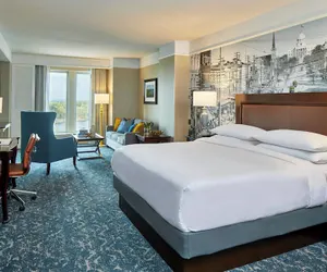 Photo 4 - Renaissance Montgomery Hotel & Spa at the Convention Center