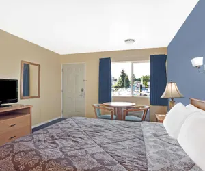 Photo 3 - Days Inn by Wyndham Seattle North of Downtown