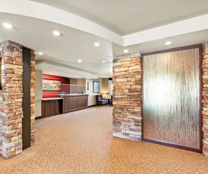 Photo 3 - Ledgestone Suites Hotel Yakima