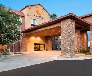 Photo 2 - Comfort Suites Goodyear - West Phoenix