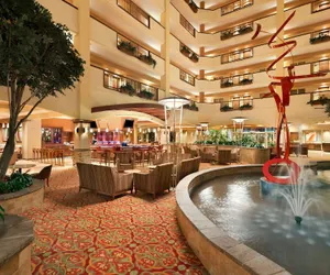 Photo 2 - Embassy Suites by Hilton Norman Hotel & Conference Center