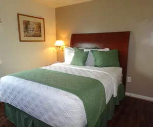 Photo 5 - Affordable Corporate Suites of Salem