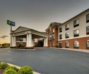 Photo 2 - Holiday Inn Express & Suites Morris, an IHG Hotel