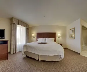 Photo 5 - Hampton Inn & Suites West Bend