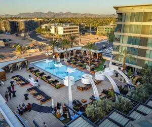 Photo 4 - W Scottsdale