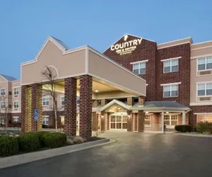 Photo 2 - Country Inn & Suites by Radisson, Kansas City at Village West, KS