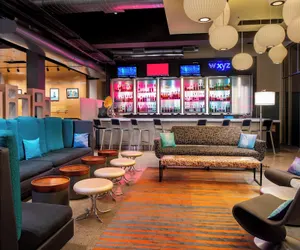 Photo 2 - Aloft Rogers - Bentonville