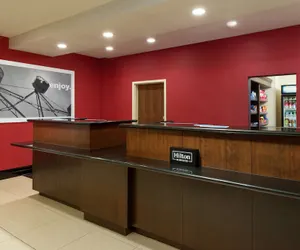 Photo 3 - Hampton Inn & Suites National Harbor - Alexandria Area