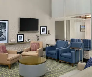 Photo 4 - Hampton Inn & Suites National Harbor - Alexandria Area