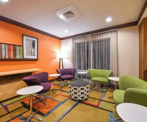 Photo 2 - Fairfield Inn & Suites by Marriott White Marsh