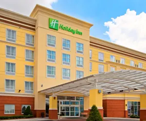 Photo 2 - Holiday Inn Louisville Airport - Fair/Expo by IHG