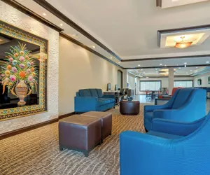 Photo 5 - Comfort Suites Alexandria