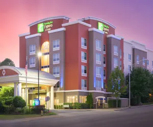 Photo 2 - Holiday Inn Express Hotel & Suites Chattanooga Downtown by IHG
