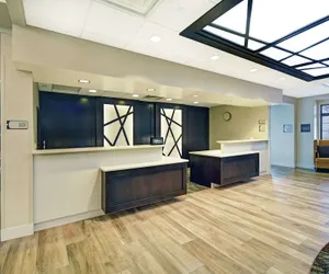 Photo 3 - Homewood Suites by Hilton Denver Int'l Airport