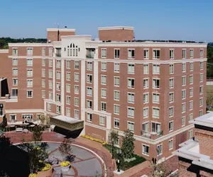 Photo 2 - Club Wyndham Old Town Alexandria