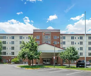 Photo 2 - Comfort Suites At Virginia Center Commons