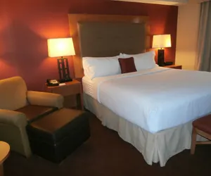 Photo 3 - Holiday Inn & Suites Oakland Airport, an IHG Hotel