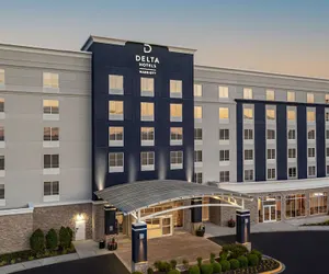 Photo 2 - Delta Hotels by Marriott Colonial Heights