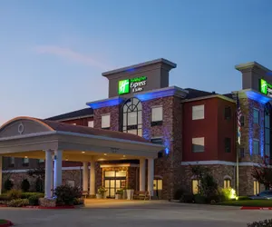 Photo 2 - Holiday Inn Express & Suites Texarkana, an IHG Hotel