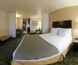 Photo 4 - Holiday Inn Express Hotel & Suites Atascadero, an IHG Hotel