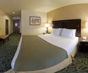 Photo 3 - Holiday Inn Express Hotel & Suites Atascadero, an IHG Hotel