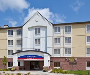 Photo 2 - Candlewood Suites Omaha Airport, an IHG Hotel