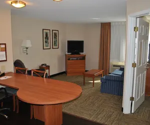 Photo 4 - Candlewood Suites Colonial Heights Fort Lee, an IHG Hotel