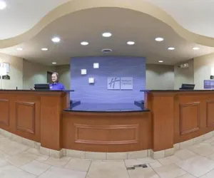 Photo 3 - Holiday Inn Express & Suites Sheldon by IHG