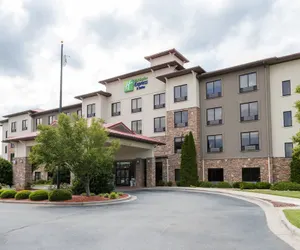 Photo 2 - Holiday Inn Express Hotel & Suites Lexington NW-The Vineyard, an IHG Hotel