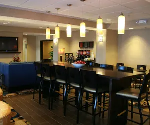 Photo 5 - Hampton Inn Topeka