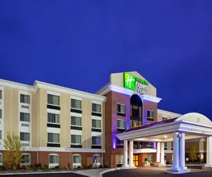 Photo 2 - Holiday Inn Express Hotel & Suites Niagara Falls, an IHG Hotel