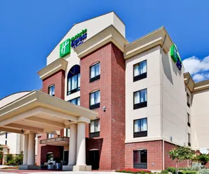 Photo 2 - Holiday Inn Express Hotel & Suites DFW West - Hurst, an IHG Hotel