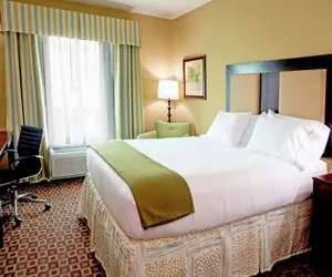 Photo 3 - Holiday Inn Express & Suites Chaffee-Jacksonville West, an IHG Hotel