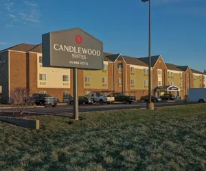 Photo 2 - Candlewood Suites Indianapolis - South, an IHG Hotel