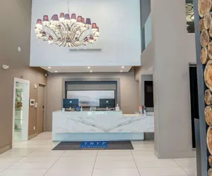 Photo 2 - TRYP by Wyndham Savannah Downtown/Historic District