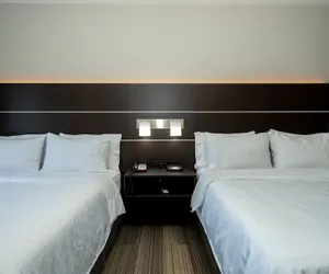 Photo 5 - Holiday Inn Express & Suites Deer Park by IHG