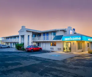 Photo 2 - Motel 6 Richland, WA - Kennewick