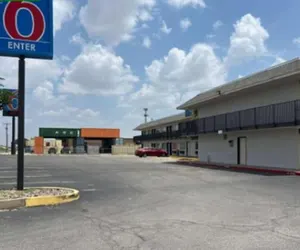 Photo 2 - Motel 6 Odessa, TX