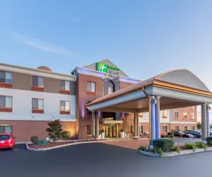 Photo 2 - Holiday Inn Express & Suites - O'Fallon /Shiloh, an IHG Hotel