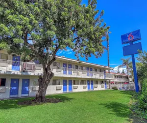 Photo 2 - Motel 6 Chino, CA - Los Angeles Area