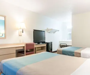 Photo 4 - Motel 6 Farmington Hills, MI - Northwest - Farmington Hills