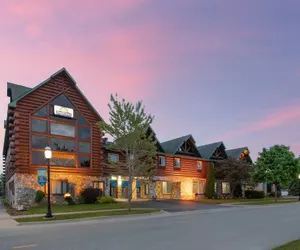 Photo 2 - Days Inn by Wyndham Mackinaw City/Bridgeview Area