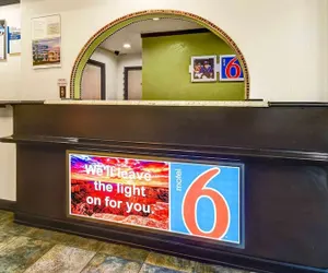 Photo 4 - Motel 6 Lake Havasu, AZ - Lakeside