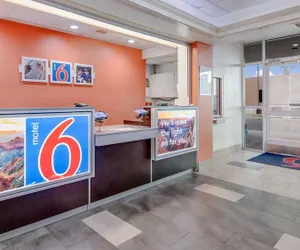 Photo 3 - Motel 6 Roswell, NM