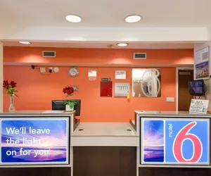 Photo 4 - Motel 6 Statesville, NC