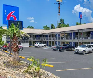 Photo 2 - Motel 6 Dalton, GA