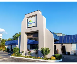 Photo 2 - Budget Inn Greenville By Hotel O I-85