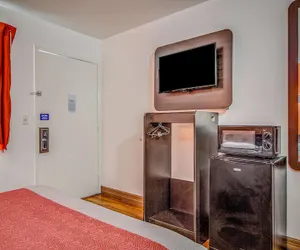 Photo 4 - Motel 6 Conroe, TX