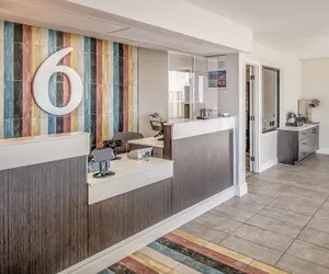 Photo 2 - Motel 6 Elko, NV